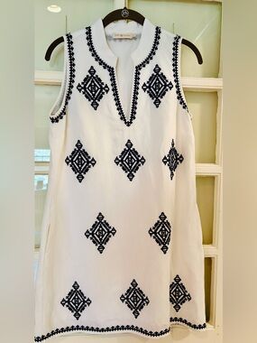 Tory Burch White Sleeveless Dress with Navy Embroidered Motifs